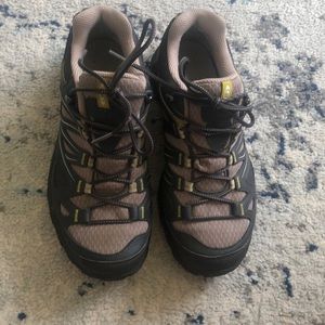 Salomon hiking shoes women